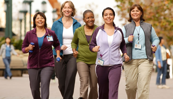 फिटनेस के लिए जिम नहीं जाना चाहते...तो एरोबिक एक्सरसाइज अपनाएं, यहां जानें इसके प्रकार aerobic exercise,aerobic exercise types,heart,oxygen,fitness,dance,zumba,boxing,jumping jack,walking,skipping,health article in hindi