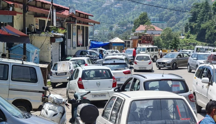 कोरोना की फर्जी निगेटिव रिपोर्ट लेकर देहरादून-मसूरी घूमने पहुंचे टूरिस्ट, 13 गिरफ्तार