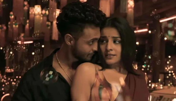 ‘अंतिम’ का नया गाना रिलीज, अमिताभ ने शेयर किया ‘रामु’ की फिल्म का ट्रेलर, देखें-‘छोरी’ का टीजर
