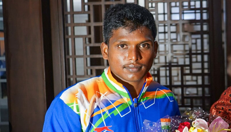 tokyo paralympic games,mariyappan thangavelu,sharad kumar,high jump,silver medal,bronze medal,sports news in hindi