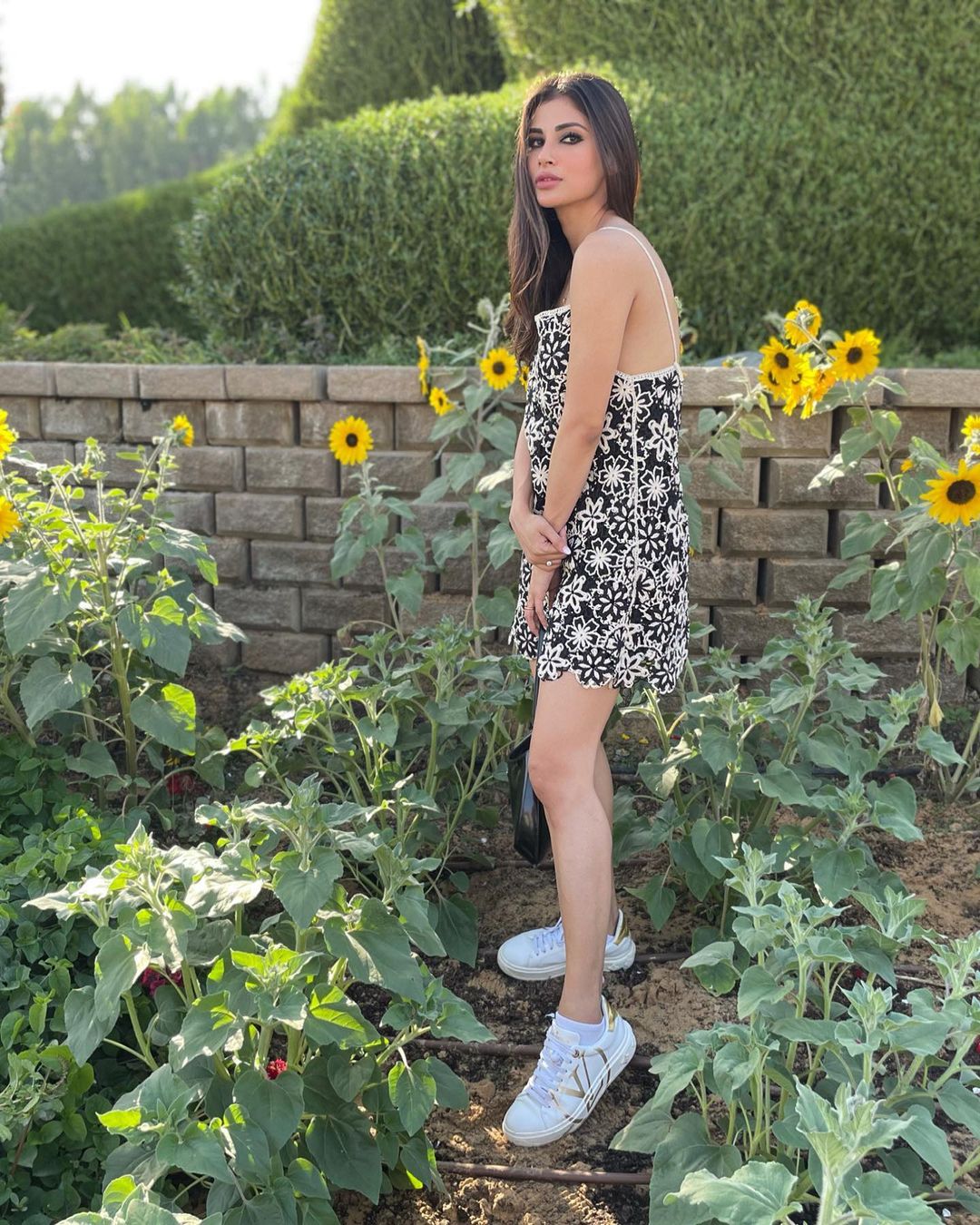 fashion tips,celebrity fashion,mouni roy,mouni roy fashion