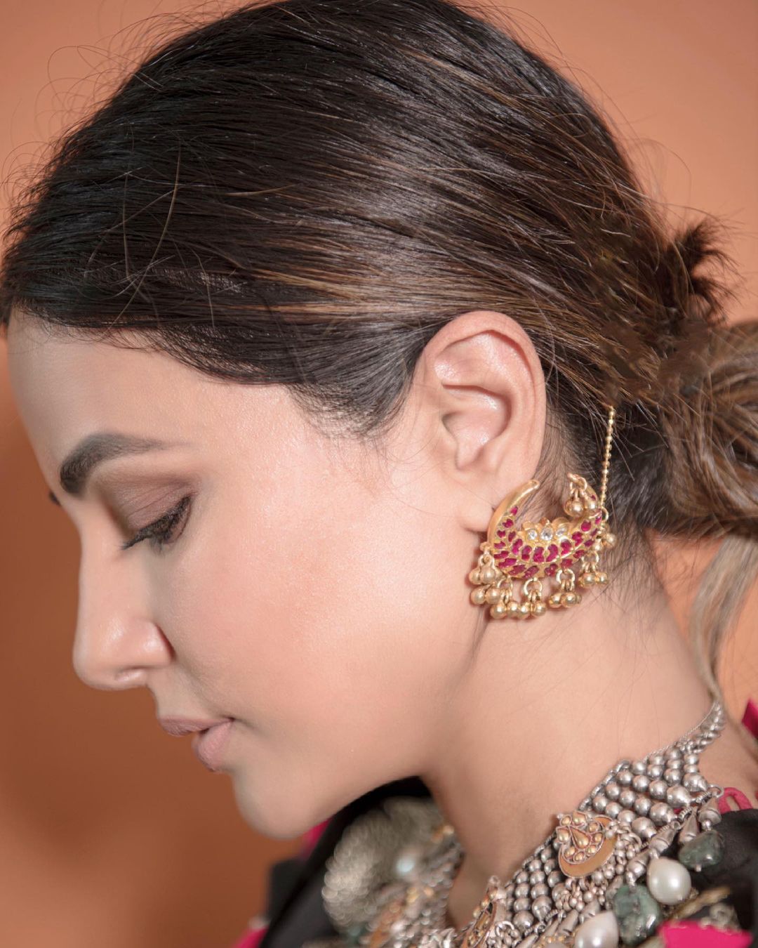 fashion tips,celebrity fashion,hina khan fashion,heavy embroidered kurta