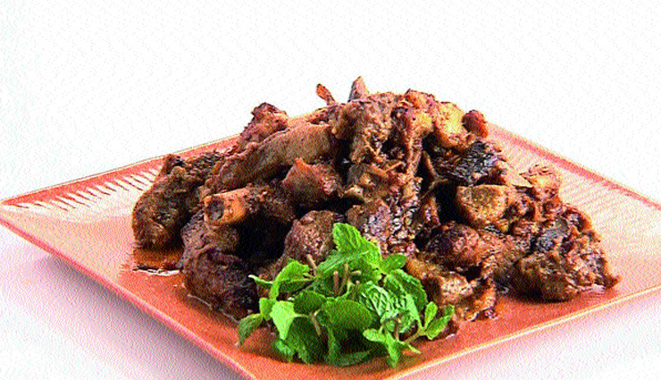 hyderabad,haleem,patthar ke gosht,natu kodi pulusu,osmania biscuit,tala hua gosht,telugu thali,mandi,jouzi halwa,khubani ka meetha,badam ki jaali,must try food in hyderabad,chisines of hyderabad