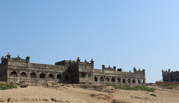 beaches,beahes in gujarat,gujarat beaches,wonderful beaches,beaches in india,india tourism,tourist places in india,india travel,travel guide,holidays