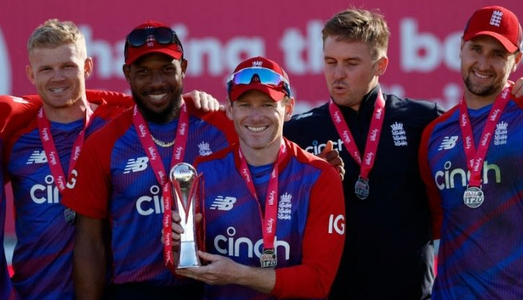 तीसरा T20 मुकाबला : इंग्लैंड 89 रन से जीता, सीरीज में श्रीलंका का किया 3-0 से क्लीनस्वीप