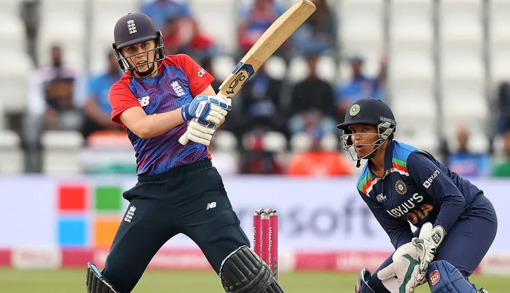 भारतीय महिला टीम हारी बरसात से बाधित पहला T20 मैच, इंग्लैंड को मिली 18 रन से जीत