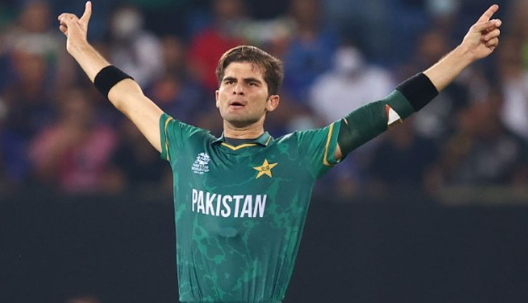 T20 WC : जीत के बाद ऐसा बोले बाबर व शाहीन, अख्तर ने शेयर किया रिजवान का नमाज पढ़ते वीडियो
t20 world cup,babar azam,shaheen shah afridi,mohammad rizwan,india,pakistan,sports news in hindi