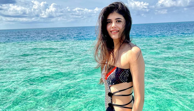 sanjana sanghi,actress sanjana sanghi,sanjana birthday,sanjana photo,sanjana fans,sanjana del bechara,bollywood news in hindi