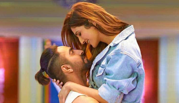 ayushmann khurrana,neeraj chopra,chandigarh kare aashiqui movie,vani kapoor,bollywood news in hindi