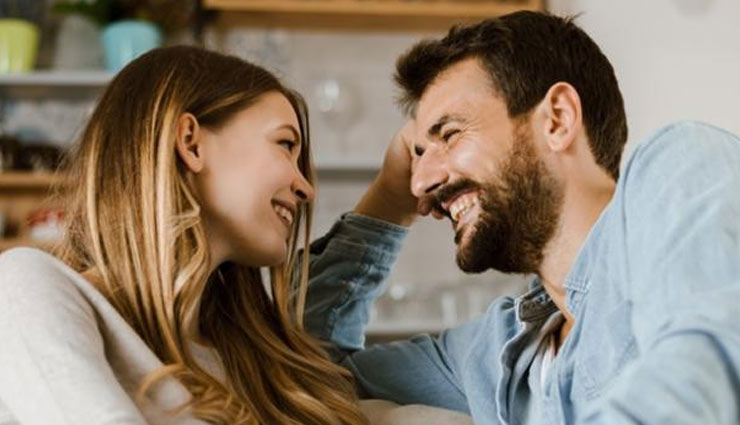 जिसे चाहते हैं उससे आगे नहीं बढ़ रही बात! गर्लफ्रेंड को आकर्षित करने के लिए अपनाएं ये टिप्स boyfriend,girlfriend,boyfriend girlfriend,Friendship,be polite,impress,dress,appreciate