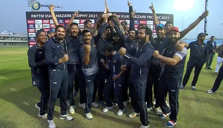 हिमाचल प्रदेश ने पहली बार जीती विजय हजारे ट्रॉफी, एशेज के तीसरे टेस्ट में भी इंग्लैंड की हालत खस्ता
