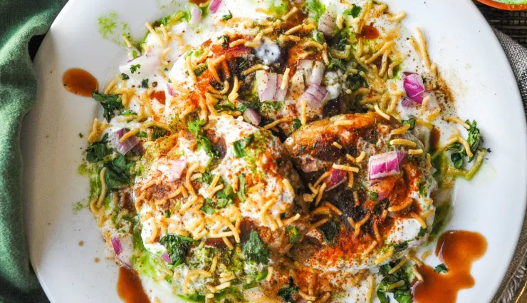 aloo ki tikki chat,recipe,aloo,potato,street food,indian street food,aloo ki tikiya,food news in hindi