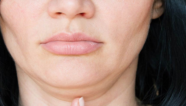 DOUBLE CHIN : ठोढ़ी पर जमी अतिरिक्त चर्बी को हटाने के लिए आजमाएं ये नुस्खे
