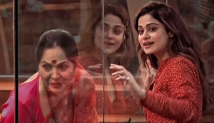 BB-15: शमिता की वापसी पर मां ने दिया यह जवाब, होगी 7 वाइल्ड कार्ड एंट्री! रुबीना का गाना ‘शाहरुख खान’ रिलीज
