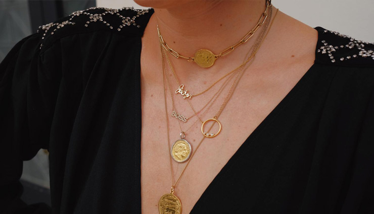 बना रहे हैं अपने पार्टनर को स्पेशल गिफ्ट देने का प्लान! आपके पास हैं ये 6 चॉइस... special gift,partner,husband,wife,valentines day,luxry barth and body spa hamper,favorite activity membership,personalized jewellery,limited edition books,ceramic articles,smartwatch