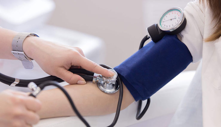 ginseng,root,panax plants,ginseng benefits,ginseng advantages,ginseng medicine,diabetes,heart,cholesterol,tension,tiredness,health article in hindi