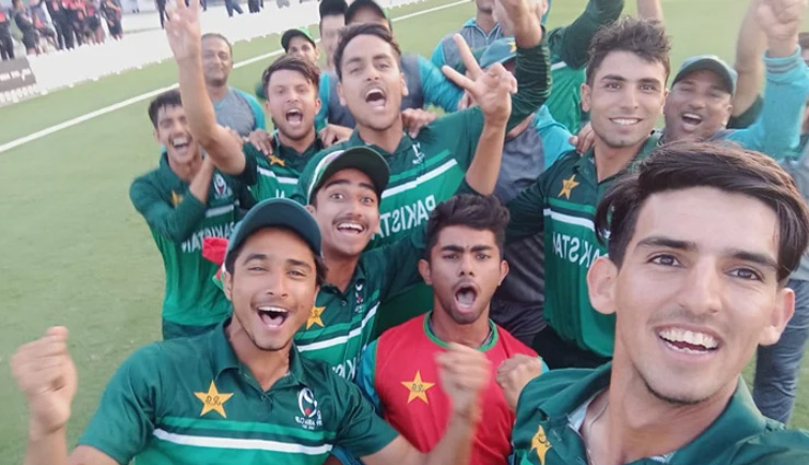 U-19 Asia Cup : पाकिस्तान से अंतिम गेंद पर हारा भारत, Ind Vs. SA : BCCI ने शेयर की टीम इंडिया की Photos
