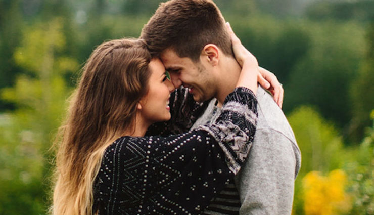 जिसे चाहते हैं उससे आगे नहीं बढ़ रही बात! गर्लफ्रेंड को आकर्षित करने के लिए अपनाएं ये टिप्स boyfriend,girlfriend,boyfriend girlfriend,Friendship,be polite,impress,dress,appreciate