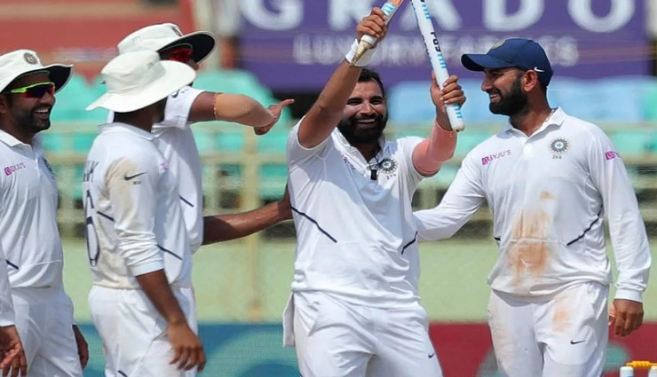 सेंचुरियन टेस्ट : बल्लेबाजों के बिखरने के बाद भारतीय गेंदबाजों ने कराई वापसी, बुमराह के मामले में राहत!
