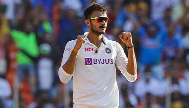 कानपुर टेस्ट : भारतीय गेंदबाजों ने दिखाया दम, इनसे आगे निकले अश्विन, अंपायर से उलझे तो राहुल द्रविड़...
