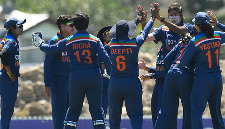 भारतीय महिला टीम ने रोका ऑस्ट्रेलिया का विजय रथ, आफरीदी के निशाने पर भारत, गंभीर ने धोनी...
