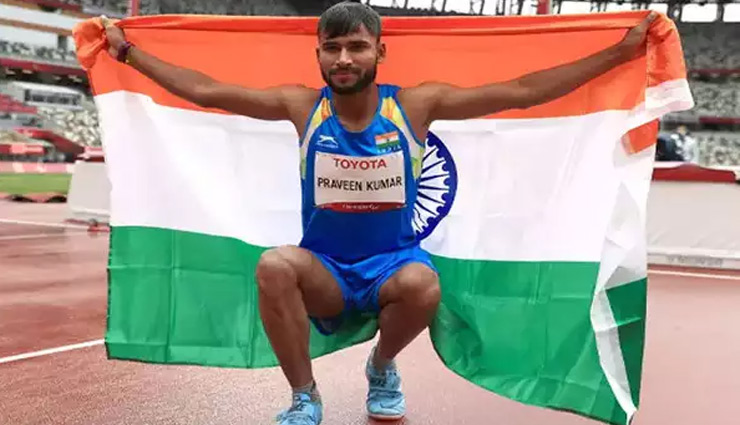 tokyo paralympic games,tokyo games,avani lekhara,shooter avani lekhra,avani bronze medal,praveen kumar silver,sports news in hindi