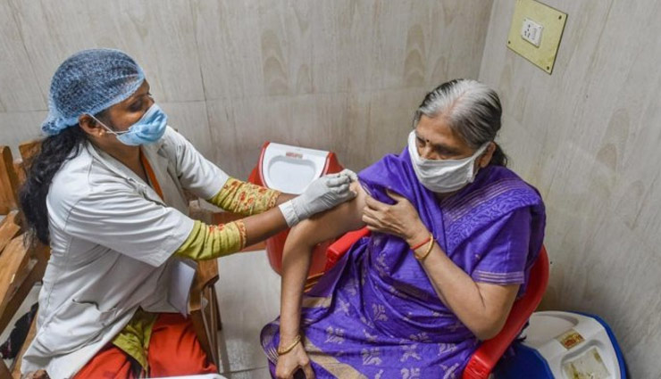 UP में आज मेगा वैक्सीनेशन ड्राइव, 30 लाख लोगों को लगेगा टीका; अब तक लगाई जा चुकी  6 करोड़ से ज्यादा डोज