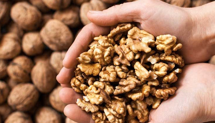 Eat,night sleeping,sleeping,diet,almond,kiwi,milk,walnut,Oats,health article in hindi