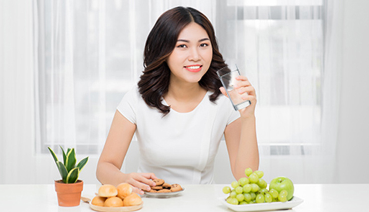 healthy foods,superfoods,whey proteins,water,water retention,diet,fats,restaurant,fruit juice,carbs,sprouts,hot water,health article in hindi