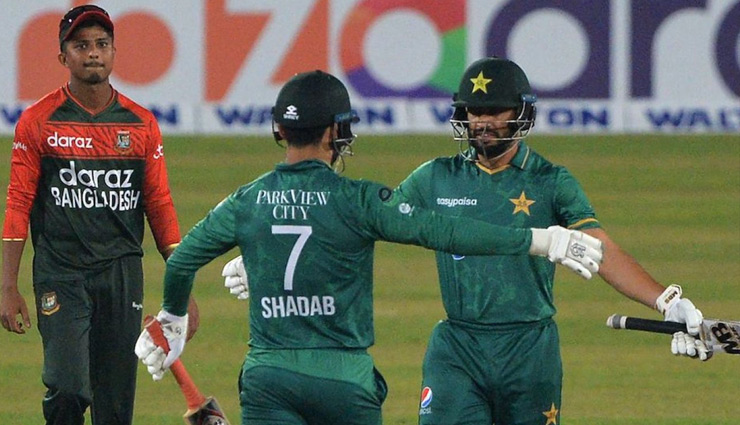 पहला T20 मैच : बांग्लादेश को हराने में छूटे पाकिस्तान के पसीने, बच्चों की जैसे आउट हुए शोएब मलिक!