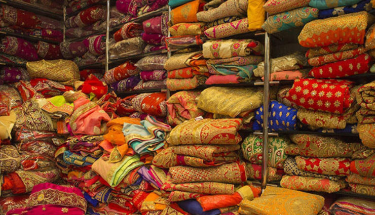 india,famous market,bombay market,surat,johri bazar,jaipur,lajpat market,sarojini nagar market,delhi,new kolkata market,perfume market,tourism article in hindi