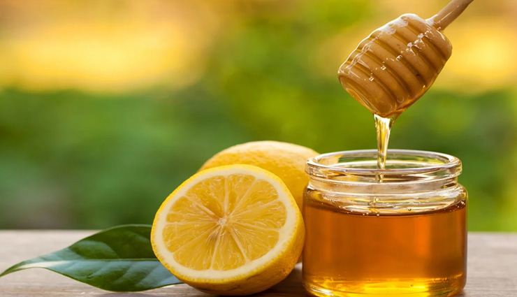 morning drinks,clear skin,water,honey and lemon water,turmeric milk,green tea,beauty news in hindi