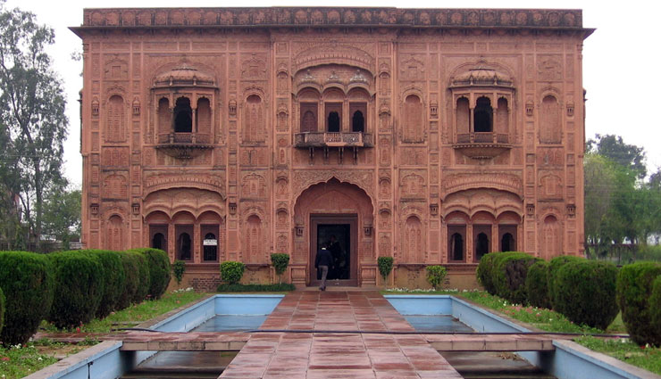 punjab,tourist places,punjab tourist places,sikh religion,khalsa,lassi,amritsar,jalandhar,ludhiana,tourism article in hindi