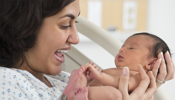 बड़ी चुनौती है न्यू बोर्न बेबी की केयर, छूट जाते हैं पसीने! पेरेंट्स इन उपायों पर करें गौर...