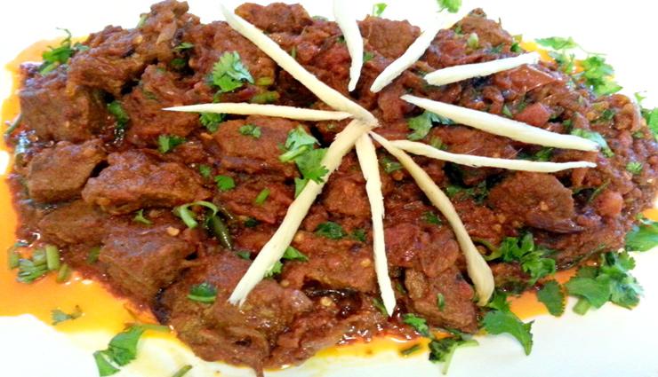 hyderabad,haleem,patthar ke gosht,natu kodi pulusu,osmania biscuit,tala hua gosht,telugu thali,mandi,jouzi halwa,khubani ka meetha,badam ki jaali,must try food in hyderabad,chisines of hyderabad