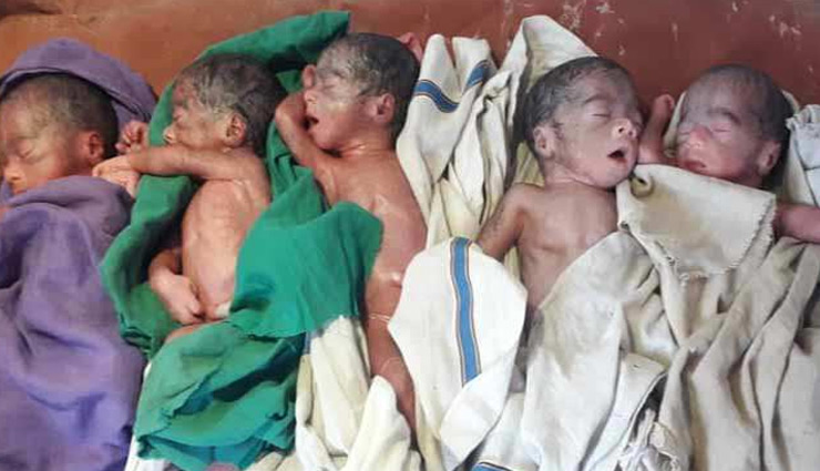 normal delivery of five babies,mother gives birth to five babies,chc barabanki,weird news