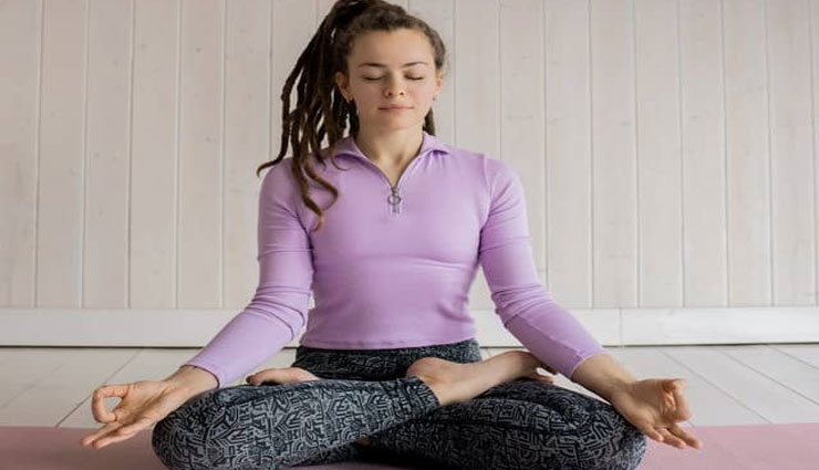 शुगर, मोटापे, हाइपरटेंशन की जैसे बढ़ रहे थायराइड के मरीज, ये योग हैं रोग भगाने में सक्षम! yoga,yogasana,thyroid control,thyroid,harmone,iodine,sarvangasana,vipareet karni,matsyasana,ujjai pranayam,health article in hindi