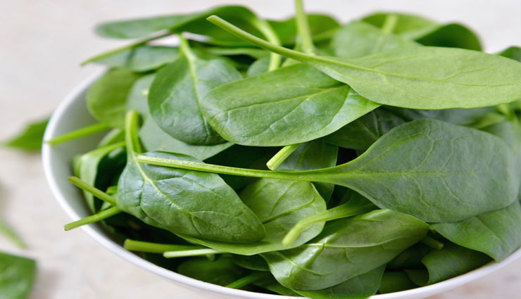 healthy food,hair fall,hair care,saloon,diet,strawberry,Oats,fruit,sunflower seed,lemon juice,walnut,beauty article in hindi