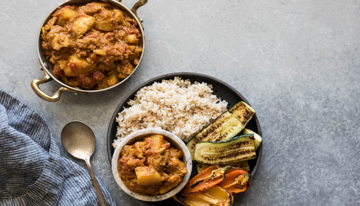 foods in myanmar,famous cuisines in myanmar,myanmar