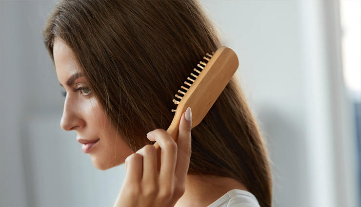 oily hair in summer,oily hair,summer,sebum,natural oil,hair wash,dry shampoo,brush,beauty news in hindi