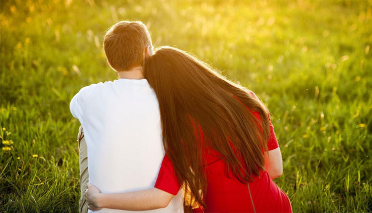 Long Distance Relationship : दूर रहने पर भी जुड़े रह सकते हैं दिल, बस! इन बातों का रखें ध्यान long distance relationship,relation,husband,wife,partner,insecure,surprise,love feeling,believe,mature,time management,dedication,relationship article in hindi