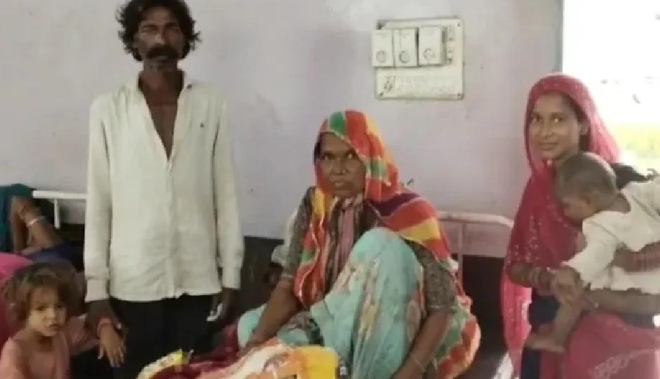 उदयपुर में 55 वर्षीय महिला ने 17वें बच्चे को दिया जन्म, परिवार और पोते-पोती-दोहिते पहुंचे बधाई देने