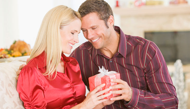 Long Distance Relationship : दूर रहने पर भी जुड़े रह सकते हैं दिल, बस! इन बातों का रखें ध्यान long distance relationship,relation,husband,wife,partner,insecure,surprise,love feeling,believe,mature,time management,dedication,relationship article in hindi