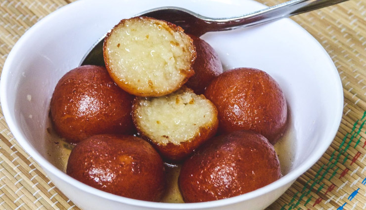 gulab jamun,sweet dish gulab jamun,gulab jamun recipe,delicious gulab jamun,gulab jamun method,khoya,recipe article in hindi