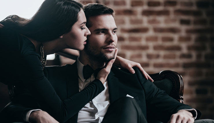 Long Distance Relationship : दूर रहने पर भी जुड़े रह सकते हैं दिल, बस! इन बातों का रखें ध्यान long distance relationship,relation,husband,wife,partner,insecure,surprise,love feeling,believe,mature,time management,dedication,relationship article in hindi