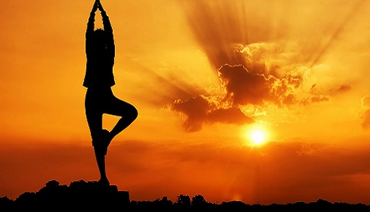 thyroid,sarvangasana,viparitakarani,halasana,matsyasana,ustrasana,surya namaskar,bhujangasana,setubandh sarvangasana,sirshasana,dhanurasana,yoga for thyroid,remedies for thyroid,Health tips,fitness tips