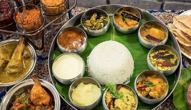 hyderabad,haleem,patthar ke gosht,natu kodi pulusu,osmania biscuit,tala hua gosht,telugu thali,mandi,jouzi halwa,khubani ka meetha,badam ki jaali,must try food in hyderabad,chisines of hyderabad