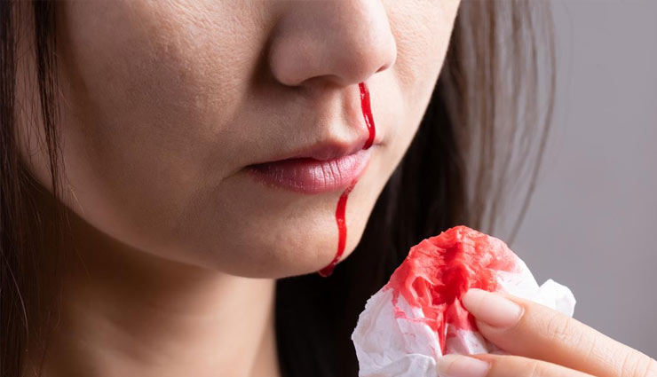 mishri,rock sugar,rock sugar benefits,rock sugar medicine,cough,flu,nose bleeding,digestion,mouth ulcer,energy,health article in hindi