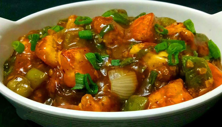chilli paneer recipe,chilli,paneer,onion,garlic,chinese stall,spicy chilli paneer,recipe in hindi,food world