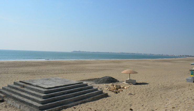 beaches,beahes in gujarat,gujarat beaches,wonderful beaches,beaches in india,india tourism,tourist places in india,india travel,travel guide,holidays